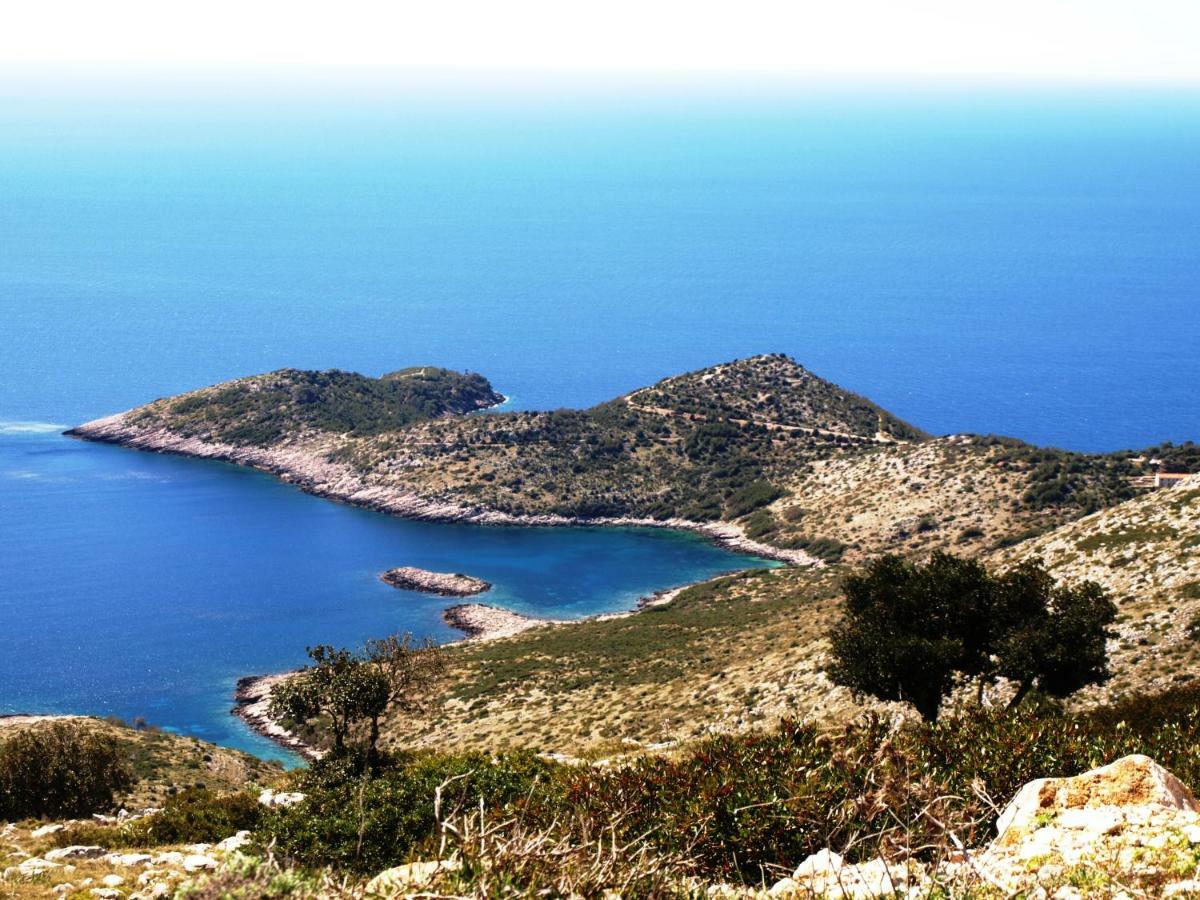 Apartments Luza Lastovo ภายนอก รูปภาพ