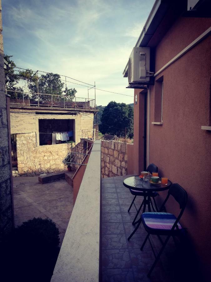 Apartments Luza Lastovo ภายนอก รูปภาพ