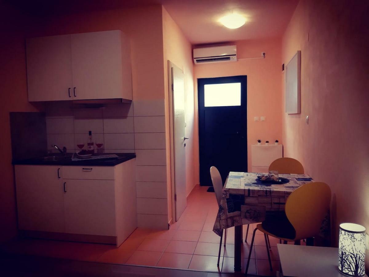 Apartments Luza Lastovo ภายนอก รูปภาพ